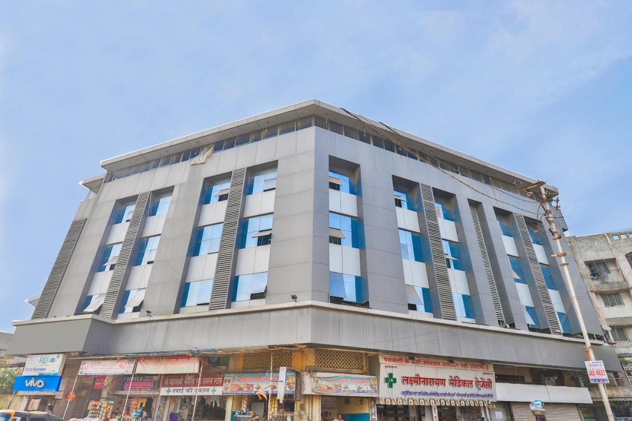 Oyo 19637 Hotel Mansi Sherotene Vapi Exterior photo